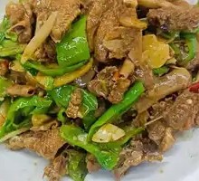 Green Pepper Stewed Duck