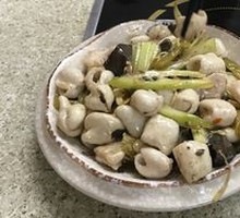 Sour Cabbage Pork Intestine