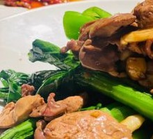 Stir-fried Bok Choy with Pigeon Offal