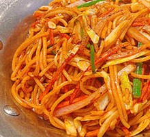 Black Pepper Beef Noodles