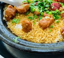 Cured Meat and Spare Ribs Claypot Rice