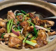 Stir-Fried Chicken with Garden Vegetables
