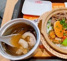 Spicy Pork Ribs and Beef with Double Pepper Claypot Rice