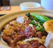 Fresh Sand Ginger Chicken with Salt-Baked Chicken Kidney Claypot Rice
