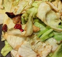 Stir-Fried Cabbage Shreds