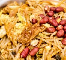 Stir-fried Snail Noodles