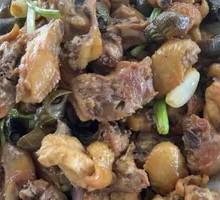 Bamboo Snail Stewed Chicken