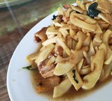 Bamboo Shoots Stir-Fried with Pork Belly
