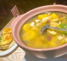 Guangdong-style Five-finger Mulberry Chicken Pot