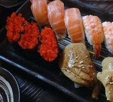 Fusion Foie Gras Hand Roll