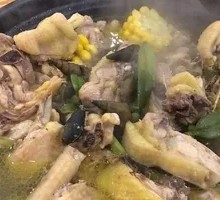 Stone Olive Chicken Pot