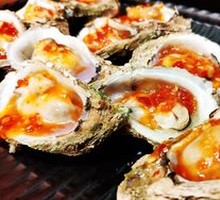 Steamed Oysters with Garlic