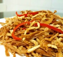 Chicken Strips with Bamboo Pith Mushroom