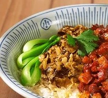 Sour Cabbage Braised Pork Rice