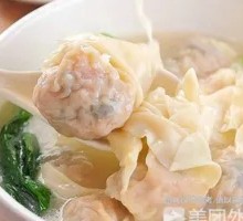 Chicken and Mushroom Dumplings with Golden Cordyceps