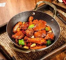 Iron Pot Stir-Fried Chicken for Four