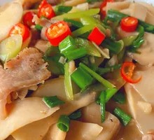 Chicken Leg Mushroom and Pork Rice