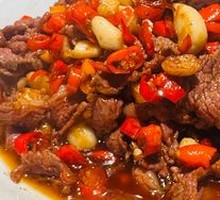 Stewed Fresh Beef Stir-fry in Earthen Pot
