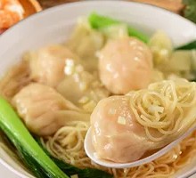 Fresh Shrimp Wonton Noodles