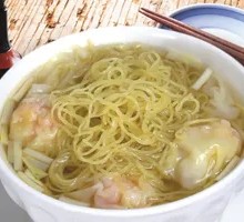 Fresh Shrimp and Caviar Dumpling Noodles