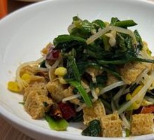 Cold-Mixed Mung Bean Sprouts and Spinach