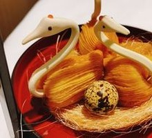 Golden Pillow Durian Pastry