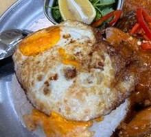 Pan-Fried Chicken Chop with Tomato Meat Sauce Rice