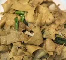 Stir-Fried Dough Rolls with Garlic