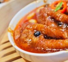 Hundred-Sauce Chicken Feet