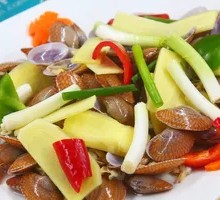 Stir-fried Clams with Ginger and Scallion