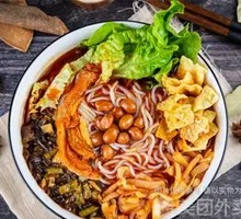 Duck Foot Snail Noodles