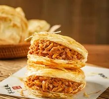 Freshly Roasted Meat in Flatbread