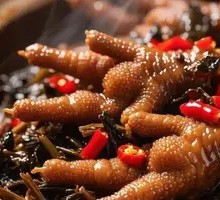 Wuyuan Fermented Black Vegetable Braised Chicken Feet