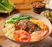 Tomato Pork Soft Bone Luosifen