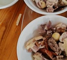 Five-Finger Peach Root, Smilax Glabra, and Young Hen Soup