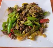 Sour Cabbage Stir-Fried Chicken Offal