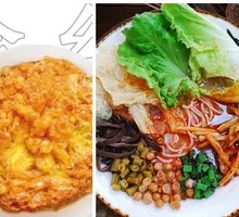 Fried Egg Snail Noodles