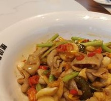 Sour and Spicy Pork Intestines