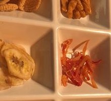 Nine-Grid Snack Platter