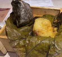 Braised Abalone and Scallop Sticky Rice Chicken