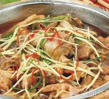 Braised Chicken with Red Onion