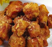 Crispy Garlic Pork Ribs