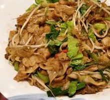 Sour Cabbage and Beef Stir-Fried with Wulin Handmade Noodles