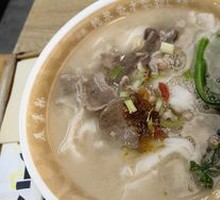 Spare Ribs Soup Rice Noodle Roll