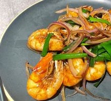 Three-Cucumber Juice Stir-Fried Shrimp