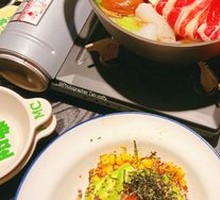 招牌金枪鱼牛油果拌饭