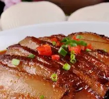 Braised Pork Belly with Fragrant Lotus