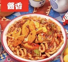 Soy Sauce Stir-Fried Rice Noodles