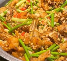 Golden Garlic Flavor Frog Legs