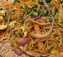 Cantonese Fried Rice Noodles